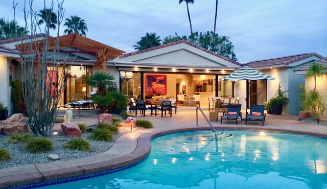 Artsy, 5BR-5BA Luxury Old Las Palmas Tennis Estate