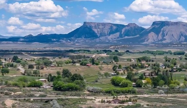 Awesome 3-bedroom house with AC in charming Cortez with views.