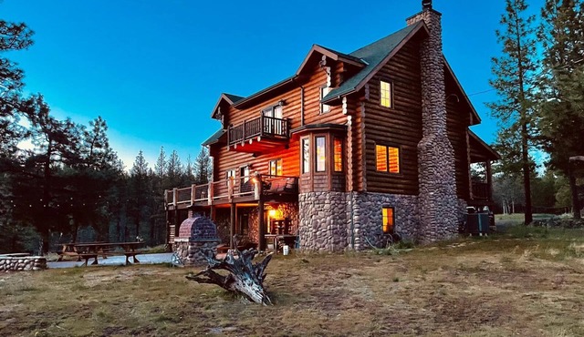 B&B Ranch is a cozy cabin, mountain views, perfect for rest, fun. 9-11 guest