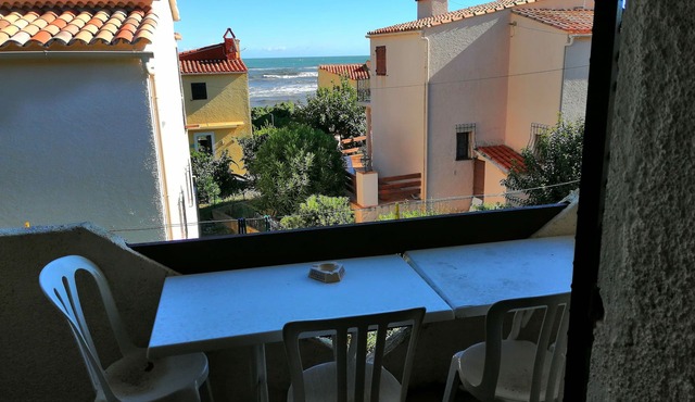 Beach<50m. Equipped balcony. Parking. Wifi, car, bike option. No. of activities in Linguizzetta