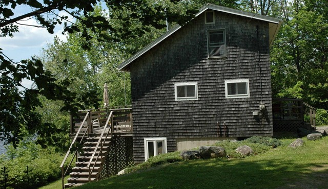 Beachfront Family Retreat Or Just Some Peace and Quiet
