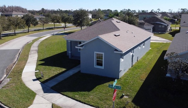 Beautiful and Spacious Brand new House in Kissimmee Fl, 20 Minutes From Disney