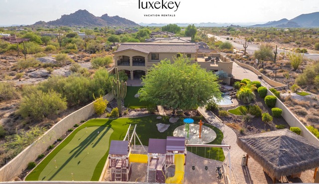 Boulder 84 | Pool + Spa, Splash Pad, Billiards, Putting Green & 360 Views