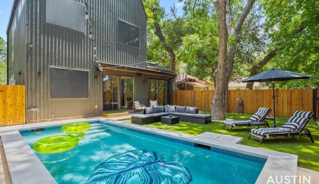 Brand New Luxurious Property and Huge Outdoor Space
