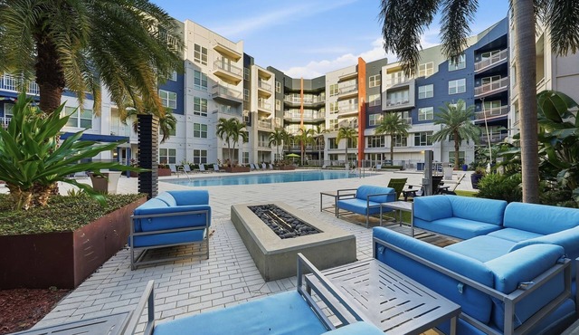 Bright 2BR/2BA Tampa Haven: Productivity & Relaxation