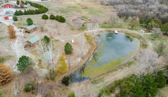 Cabin retreat with private hot tub and breakfast 1