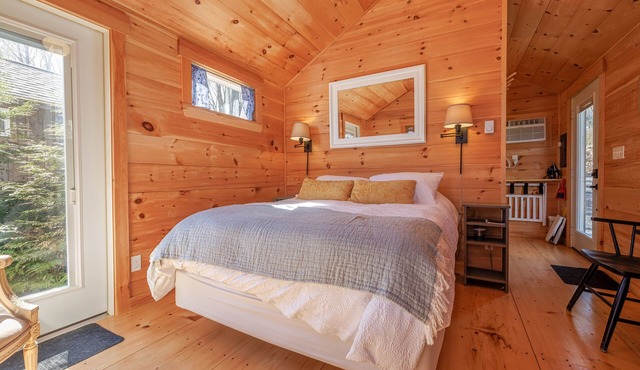 Cabin w/Sauna in Mid-Coast Maine! Hour to Bar Harbor and Acadia- Cabin #6 Birch