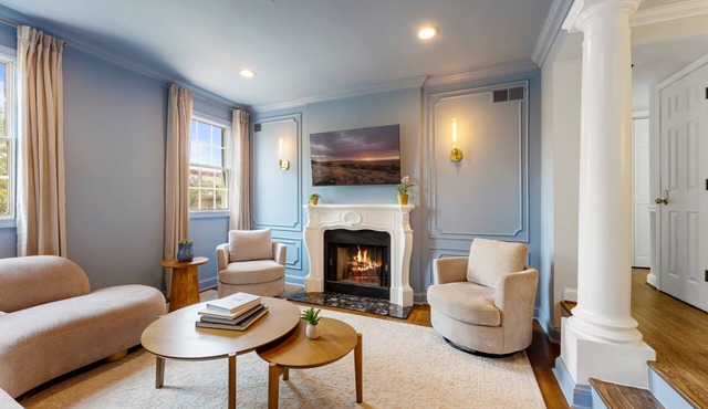 Capitol Hill Gem: Prime Locale