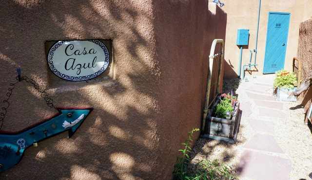 Casa Azul/Charming Downtown Casita