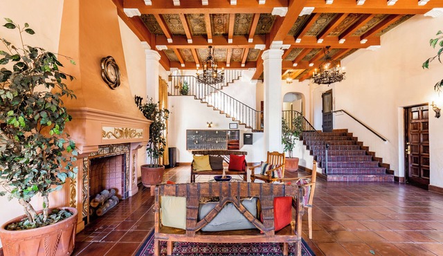 Casa Bonita Apartments