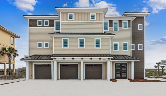 Casa De Playa | Luxury Gulf Front Home w Swim Pool | Event Friendly