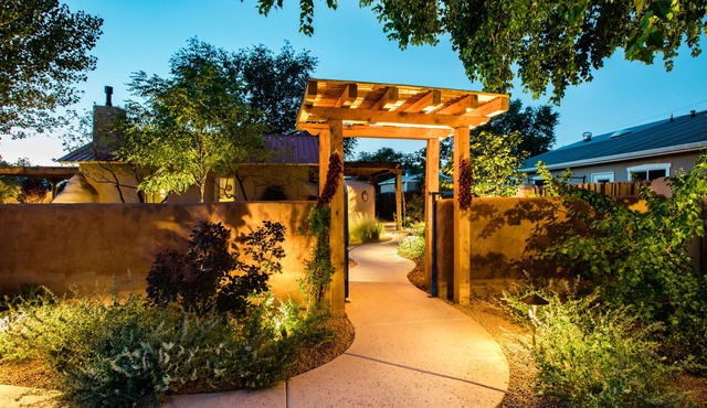 Casa La Huerta - The Orchard House - Historic Adobe Home