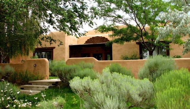 Casa Miguel- Indoor Pool -Tennis- Fireplace -Mountain views- Hot Tub -Wifi