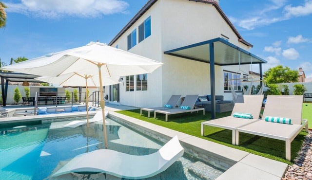 Casa Zorillo - Remodeled masterpiece - 7BR Gameroom Pool/Spa Gaming