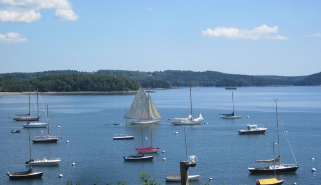 Castine Harbor Haven- Charming Waterfront Escape with Panoramic Water Views.