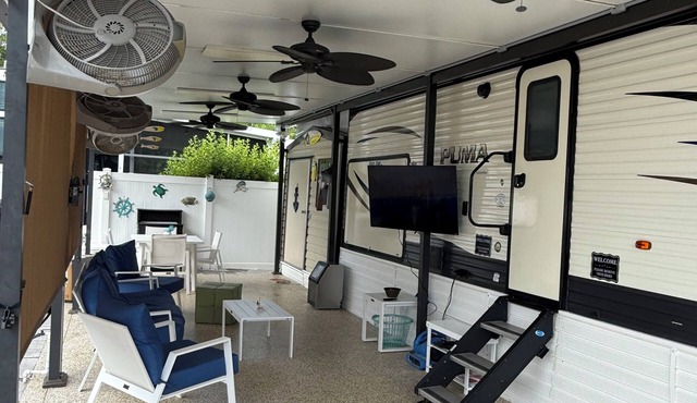 Charming 2-bedroom campground in Key Largo with AC