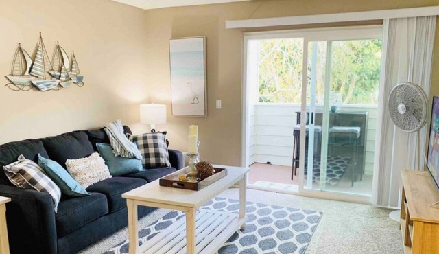Charming 2-Bedroom Condo in Marvelous Cardiff with AC+WiFi