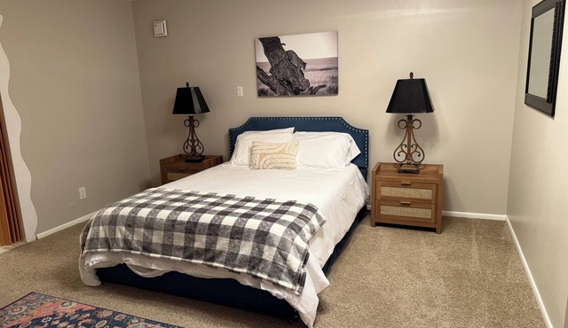 Charming 2-bedroom house with WiFi, AC in enchanting Santa Cruz