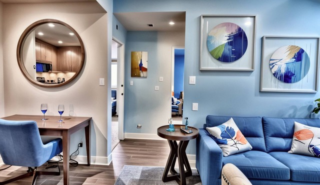 Charming 2BR Apart Hotel Free WiFi and AC in beautiful Los Angeles