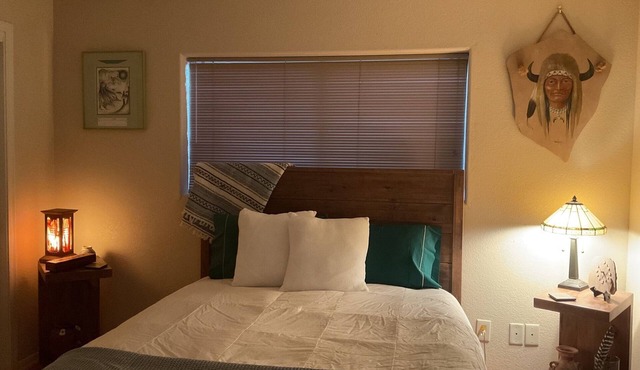 Charming 3-bedroom B&B with pool and jacuzzi in Enchanting Elgin
