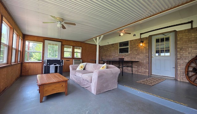 Charming 4-bedroom Country Home near Canton, TX