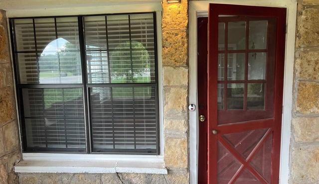 Charming 4-bedroom house in lovely Blanco with stunning outdoor spaces!
