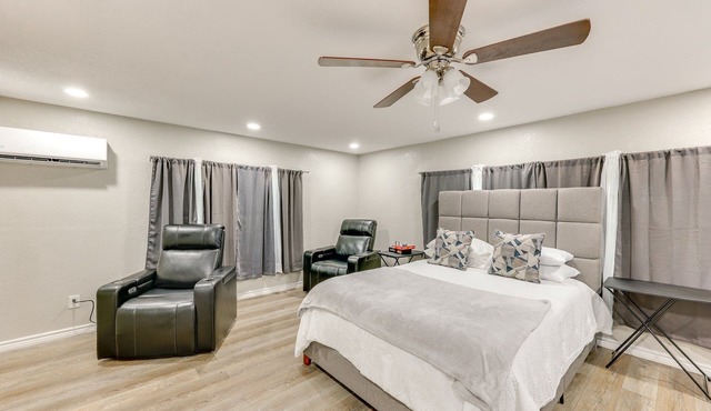 Charming apartment with a full size kitchen AC and WiFi in wonderful New Boston