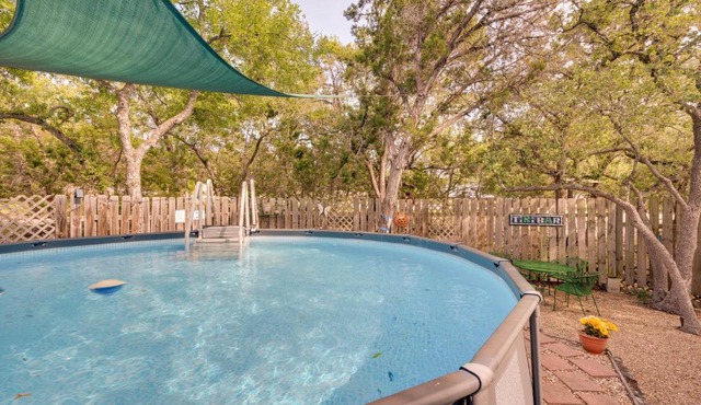 Charming Canyon Lake Cottage w/Pool & BBQ Pit!