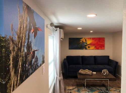 Charming Lakefront Cottage Near Disney