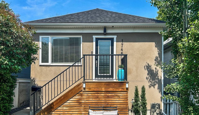Charming Marda Loop Flathouse in Calgary - Pets welcome!