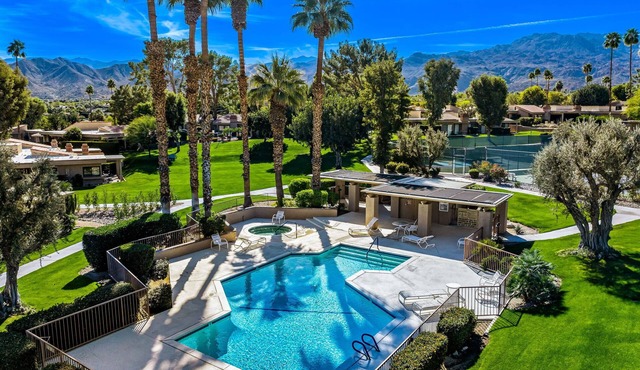 Charming South Palm Desert Condo
