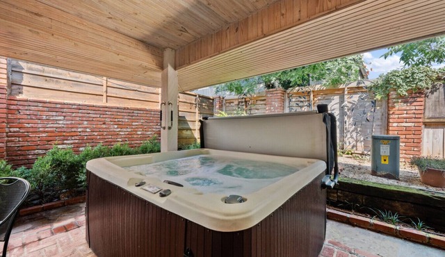 Charming Stay | Hot Tub, Patio & Antique Charm