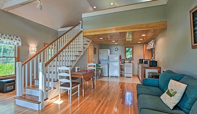 Charming Stonington Studio w/Ocean Views!