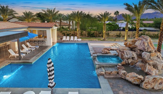 Chateau Giraffe, a unique luxurious estate near Palm Desert & La Quinta