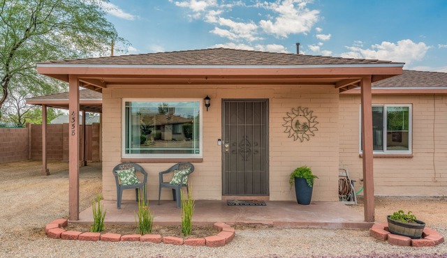 Classic, Charming & Convenient! Central Tucson 3 Bed/2 Bath + Office & AZ Room!