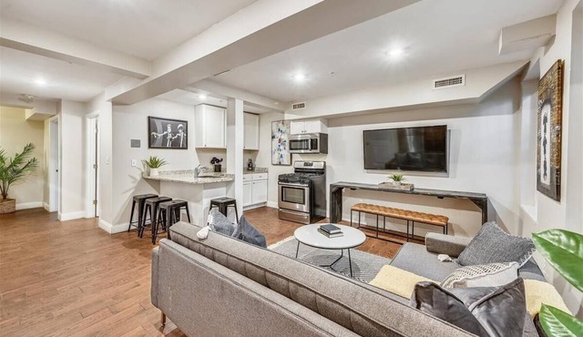 Clean contemporary escape