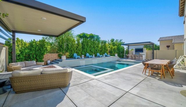 Cloud Nine - Designer style home with an intimate backyard setting