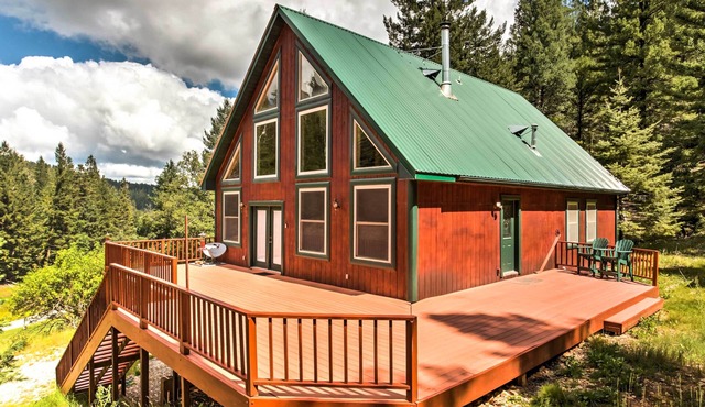 Cloudcroft Home w/Spacious Stargazing Deck!