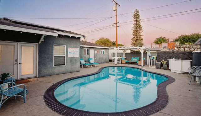 Coastal Lagoon | Pool Heating | Games | Air Hockey