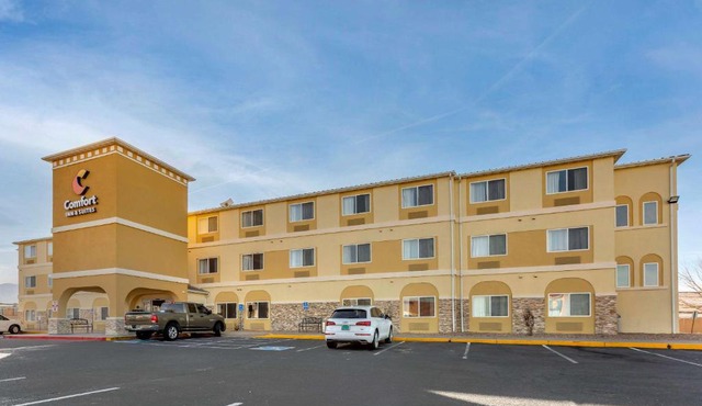 Comfort Inn & Suites Alameda at Albuquerque Balloon Fiesta Park