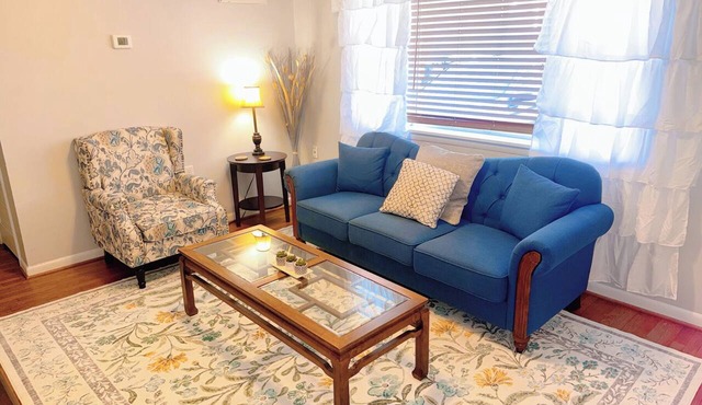 Convenient & Comfortable - Walkable to UK Campus, near Downtown, Keeneland, Rupp