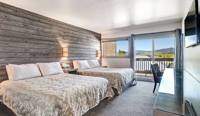 Convenient Location | Elk Horn Lodge 206
