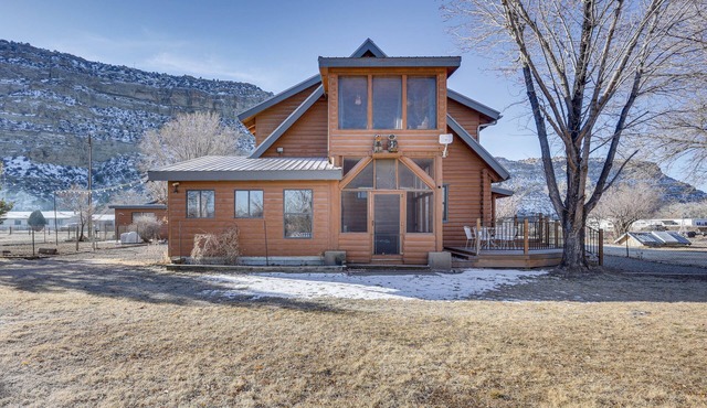 ‘Cottonwood Cabin’ w/Private On-Site Fly Fishing!