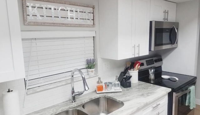Cozy 3 bed 2.5 bath located near Busch Gardens