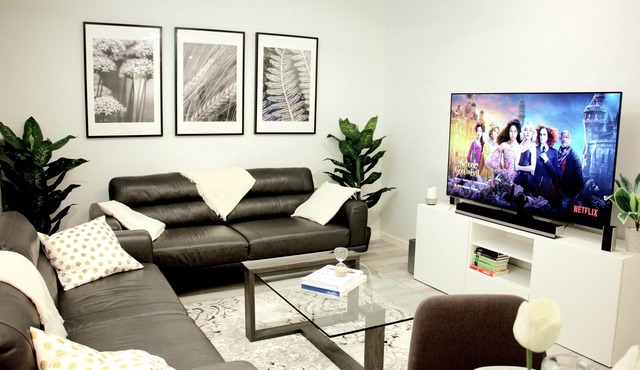 Cozy and Luxurious suite in Lake Community of Mahogany