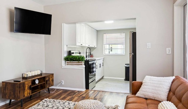 Cozy Bayshore - A Perfectly Located Paradise