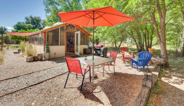 Cozy Santa Fe Getaway - Near Creek & Casinos