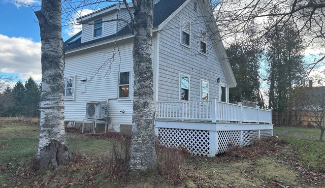 Delightful 2-bedroom cottage in charming Islesboro awaits you