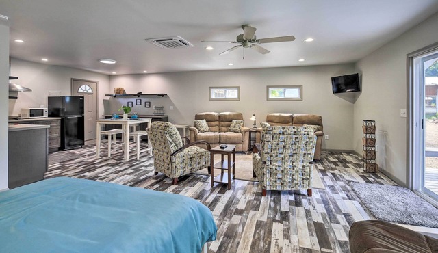 Detached Watauga Riverfront Studio w/Grill