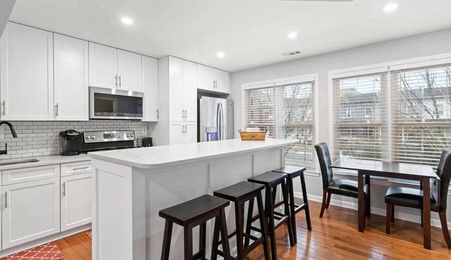 District Townhome | Two Free Parkings | Howard U